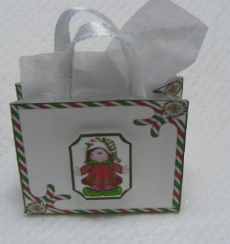 1/12th DOLLS HOUSE CHRISTMAS BAG 1